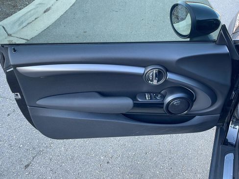 Used 2024 MINI Cooper S image 23