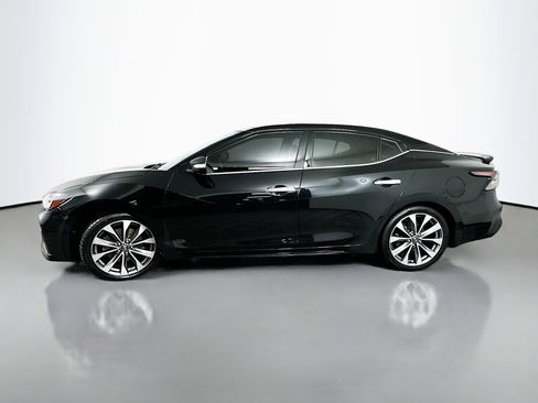 Used 2021 Nissan Maxima Platinum image 4