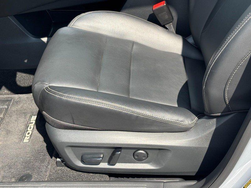 Used 2023 Nissan Rogue SL w/ SL Premium Package AWD/4WD image 17