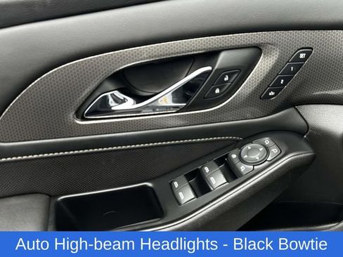 Used 2023 Chevrolet Traverse Premier w/ Redline Edition image 13