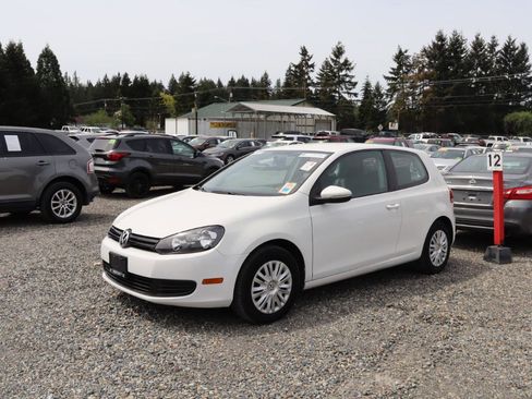 Used 2012 Volkswagen Golf 2-Door FWD image 6