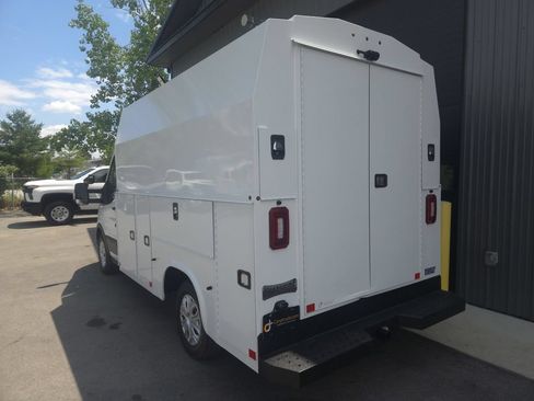Used 2021 Ford Transit 350 w/ Interior Upgrade Package RWD image 3