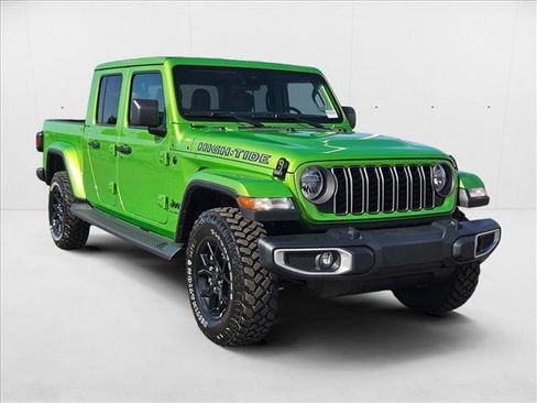 New 2025 Jeep Gladiator Sport image 3