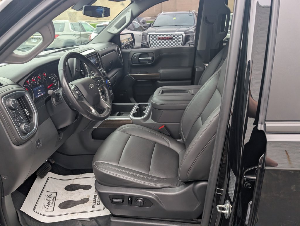 Used 2019 Chevrolet Silverado 1500 LT Trail Boss AWD/4WD image 15