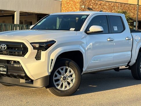 New 2026 Toyota Tacoma SR5 image 34