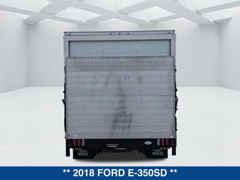 Used 2018 Ford E-350 and Econoline 350 Super Duty w/ Power Windows & Locks Group image 5