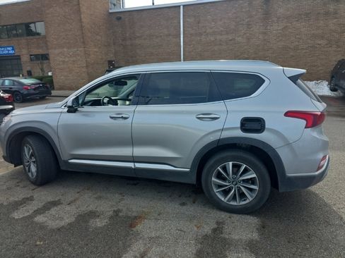 Used 2020 Hyundai Santa Fe SEL w/ Convenience Package image 9
