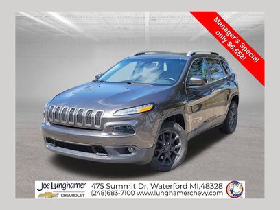 Used 2017 Jeep Cherokee Latitude w/ Safety/Convenience Group