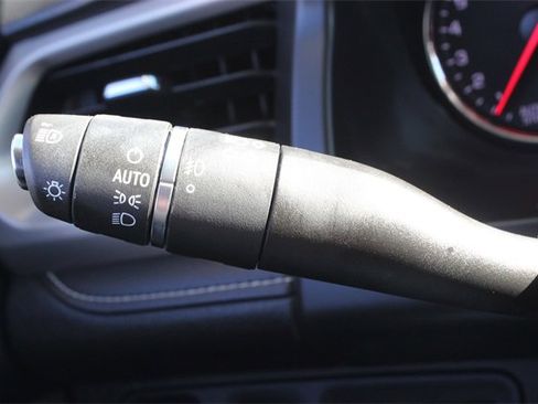 Used 2021 GMC Acadia Denali w/ Denali Ultimate Package image 23