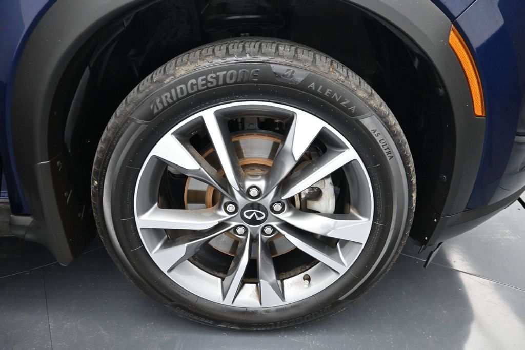 Used 2023 INFINITI QX60 Luxe w/ Performance Audio Package FWD image 16
