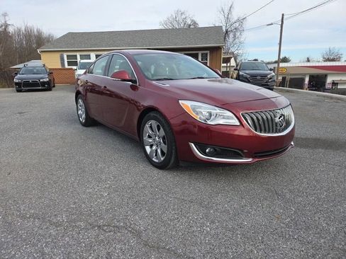 Used 2016 Buick Regal image 3