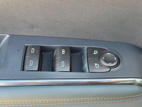 Used 2026 GMC Acadia AT4 w/ Luxury Package AWD/4WD image 23