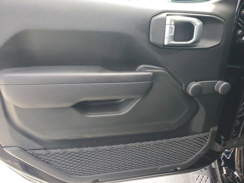 Used 2024 Jeep Gladiator Sport image 26