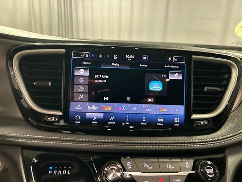New 2027 Chrysler Pacifica Select w/ Family Tech Group FWD image 15