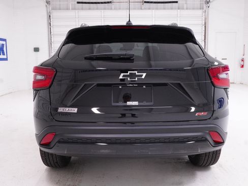 New 2026 Chevrolet Trax RS w/ Driver Confidence Package FWD image 6