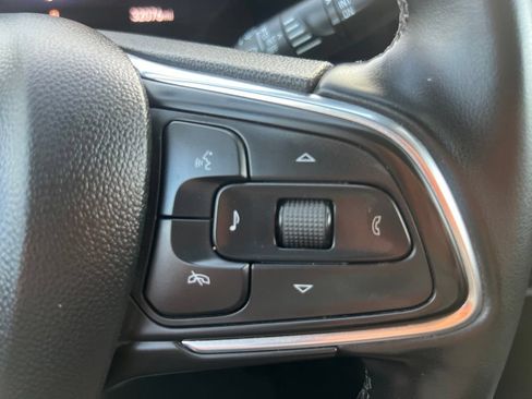 Used 2024 Buick Encore GX Sport Touring FWD image 40