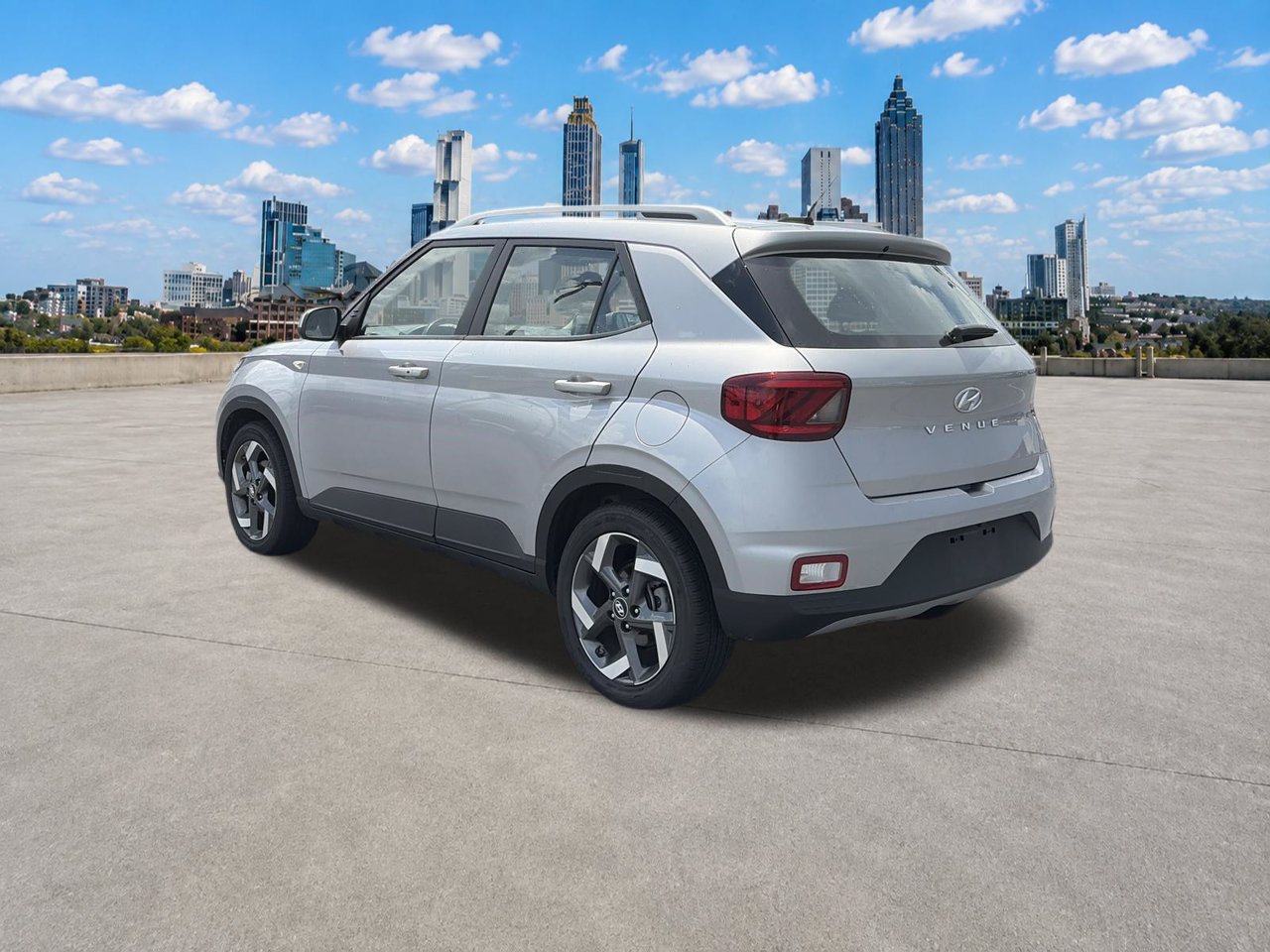 Used 2026 Hyundai Venue SEL FWD image 24