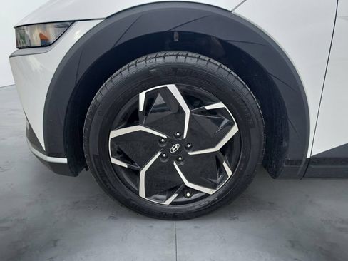 Certified 2024 Hyundai Ioniq 5 SEL RWD image 17