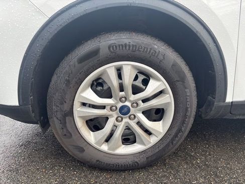 Certified 2022 Ford Escape S image 3