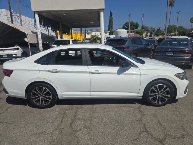 Certified 2024 Volkswagen Jetta Sport FWD image 1