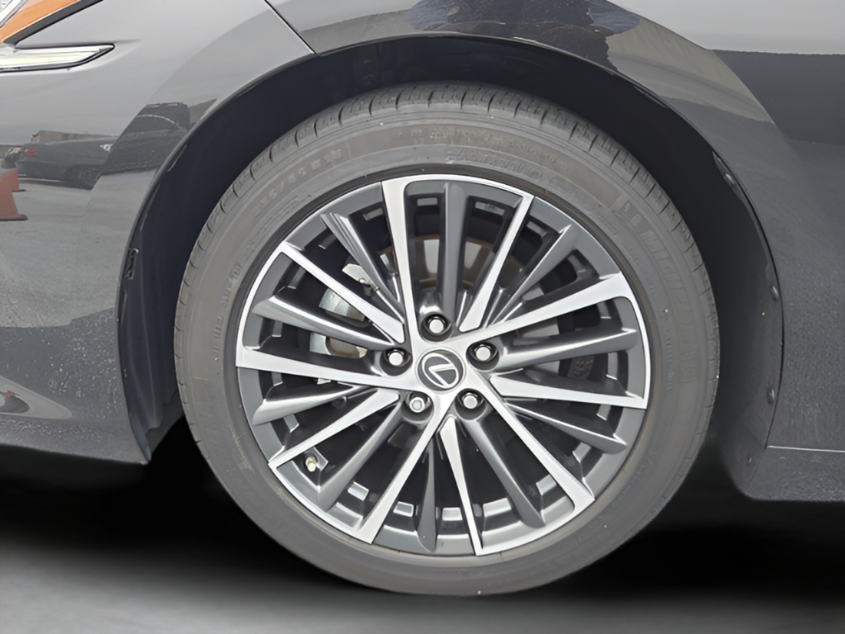 Certified 2025 Lexus ES 350 w/ Premium Package FWD image 33