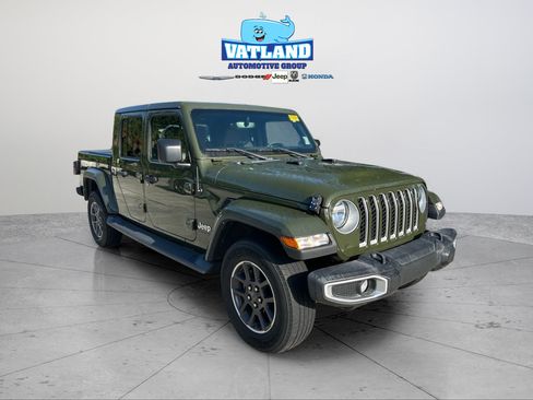 Used 2021 Jeep Gladiator Overland w/ Popular Equipment Package AWD/4WD image 22
