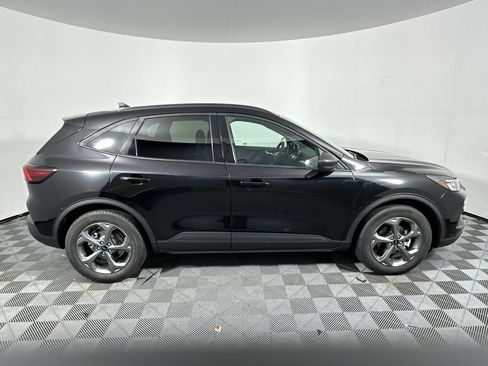 Used 2025 Ford Escape ST-Line FWD image 19