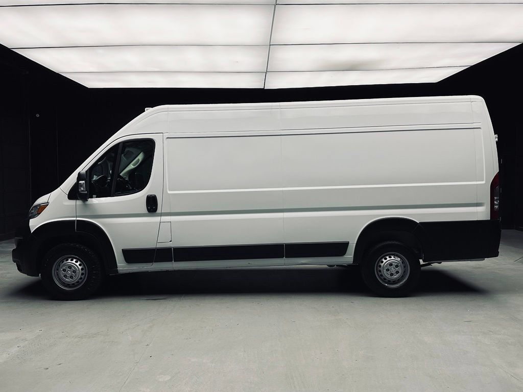 Used 2025 RAM ProMaster 3500 w/ Convenience Group FWD image 3