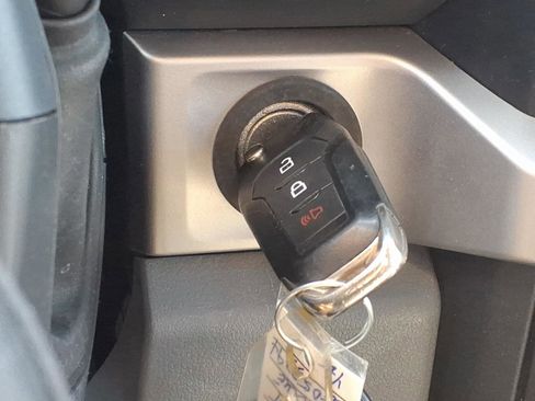 Used 2024 Ford F250 XLT image 12