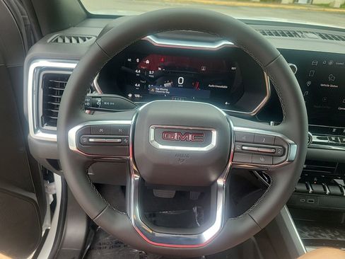 New 2026 GMC Canyon Elevation RWD image 18