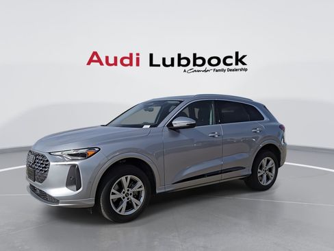 Certified 2025 Audi Q5 Premium w/ Convenience Package image 4