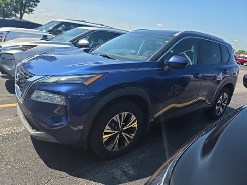 Certified 2023 Nissan Rogue SV w/ SV Premium B Package AWD/4WD image 4