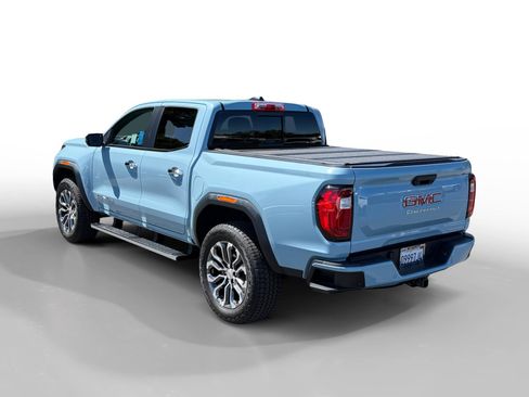 Used 2026 GMC Canyon Denali AWD/4WD image 3