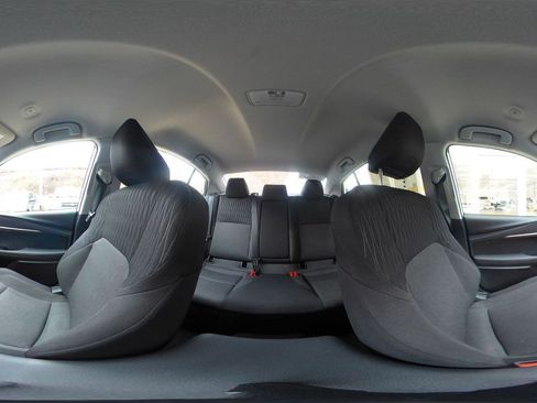 Used 2025 Toyota Camry LE image 41