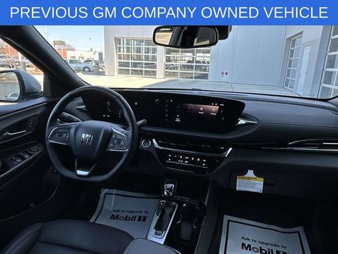 Used 2025 Buick Envista Avenir FWD image 33