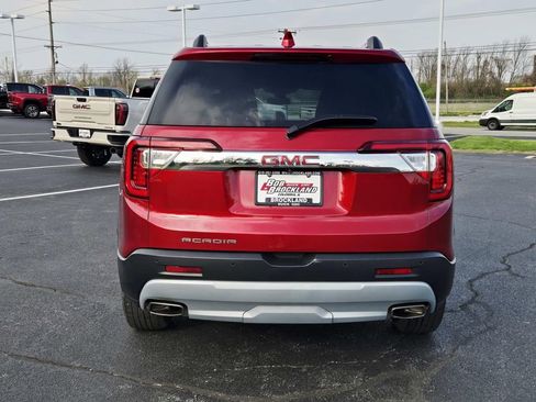 Used 2023 GMC Acadia SLE w/ Driver Convenience Package image 5