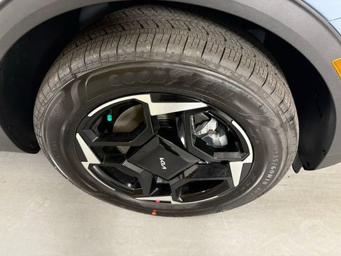 New 2026 Kia Sportage EX AWD/4WD image 10