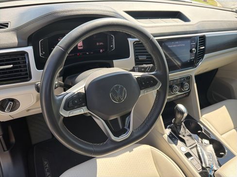 Used 2022 Volkswagen Atlas SE FWD image 14