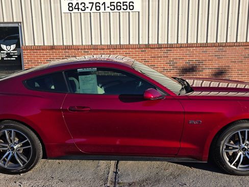 Used 2015 Ford Mustang GT image 4