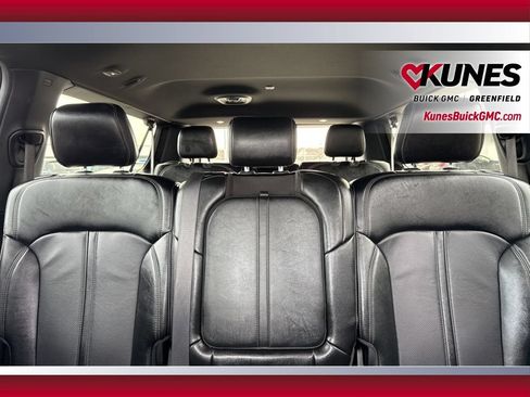 Used 2024 Jeep Wagoneer L Series II w/ Flexible Seating Group AWD/4WD image 37