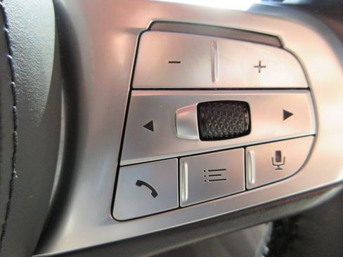 Used 2020 BMW 745e xDrive AWD/4WD image 33