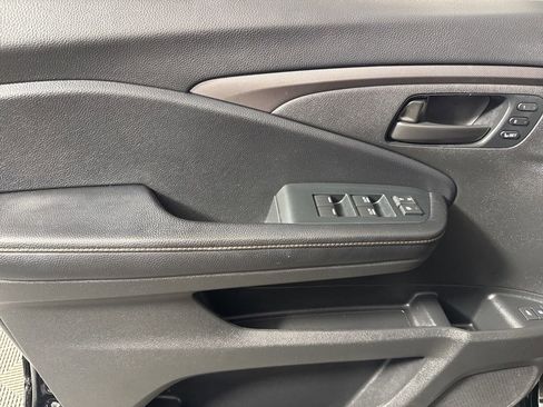 Used 2022 Honda Passport TrailSport image 16