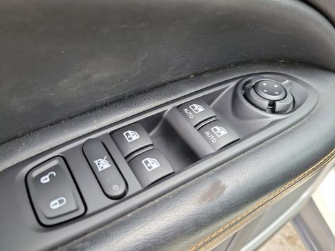 Used 2017 Jeep Compass Limited w/ Navigation Group AWD/4WD image 19