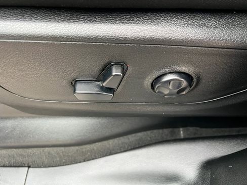 Used 2020 RAM 1500 Big Horn image 18