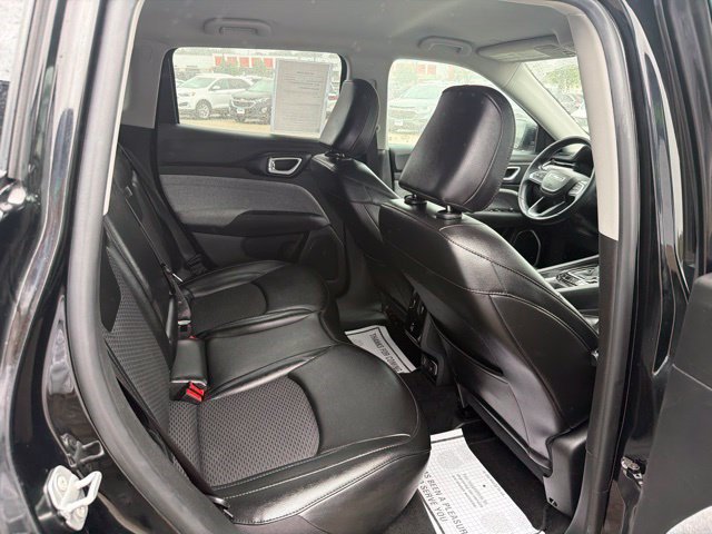 Used 2022 Jeep Compass Latitude w/ Convenience Group AWD/4WD image 19