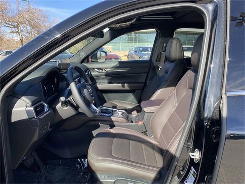 New 2025 MAZDA CX-5 Signature image 12