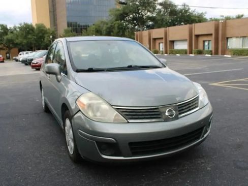 Used 2009 Nissan Versa 1.8 S FWD image 19
