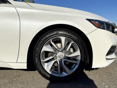 Used 2018 Honda Accord LX image 10