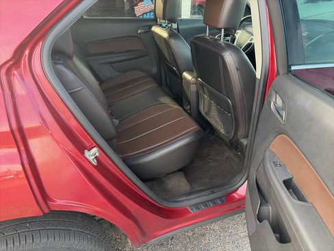 Used 2011 Chevrolet Equinox LT w/ Chrome Appearance Package image 9