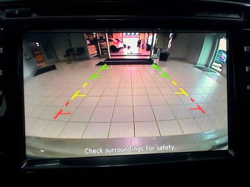Used 2017 Nissan Maxima 3.5 SV FWD image 16